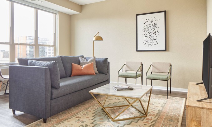 Warehouse District Apartment | Sonder at The Palmer | One-Bedroom Apartment