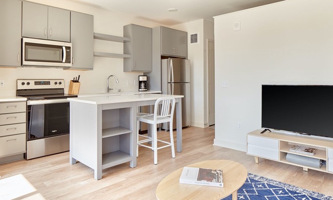 Downtown Minneapolis Apartment | Sonder | Sora | Pleasant 1BR + Sleeper Sofa