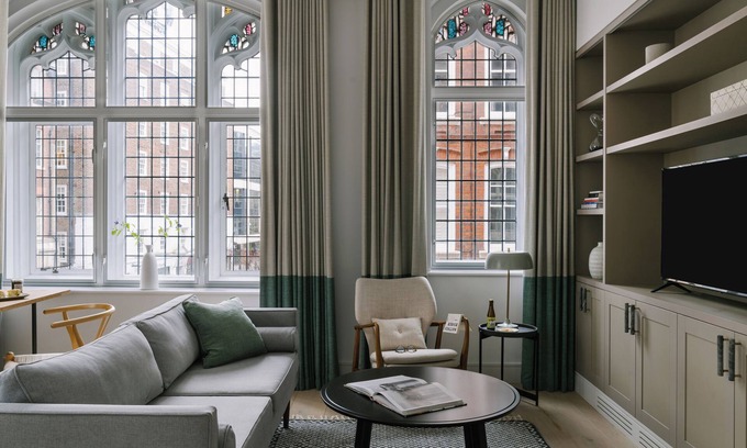 Westminster Apartment | Sonder The Arts Council | Modern-One-Bedroom Apartment