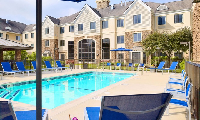 Auburn Hills Hotel | Sonesta ES Suites Detroit Auburn Hills