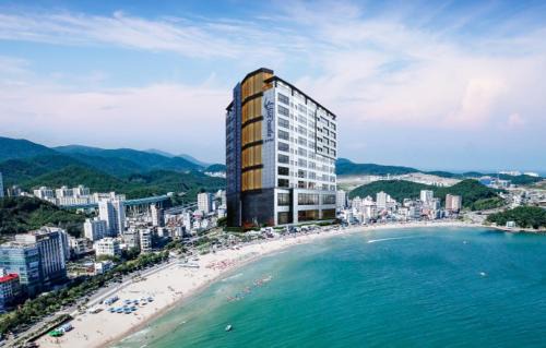 Haeundae Apartment | Songjeong Blue Castle Hotel