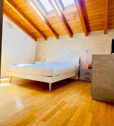 Colico Piano House | Sonhozinho House Colico