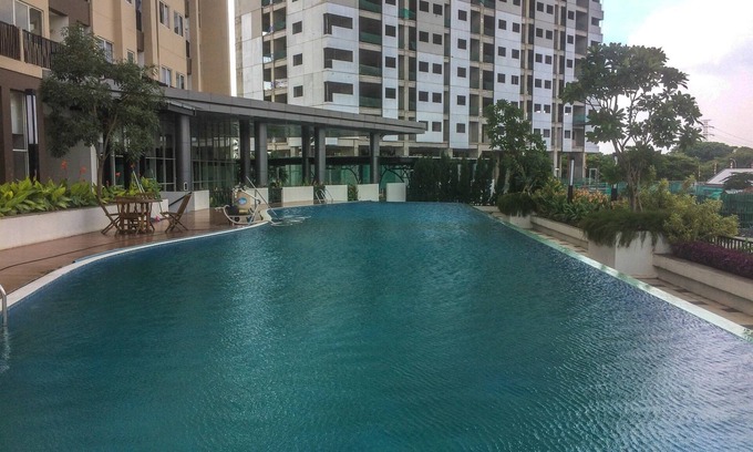 Cikarang Apartment | Sophisticated Studio at The Oasis Apartment