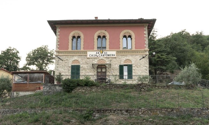 San Piero a Sieve House | Sosta alla Cantoniera