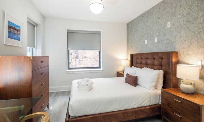 Rittenhouse Row Apartment | Sosuite | 1BR Apt w W/D, Large Dining Seating