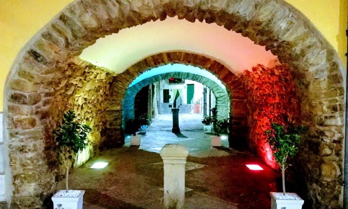 Santo Stefano di Camastra House | Sotto L'Arco