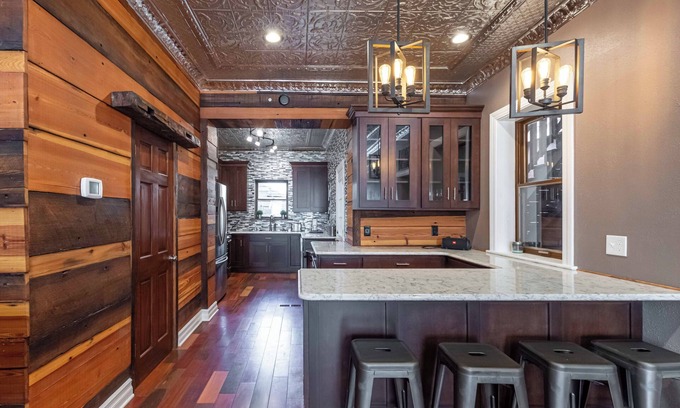 Soulard Villa | SOULARD BEACH HOUSE - Entire Villa