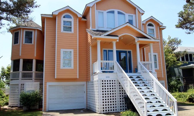 Monteray Shores House | Sounds Good To Me Home