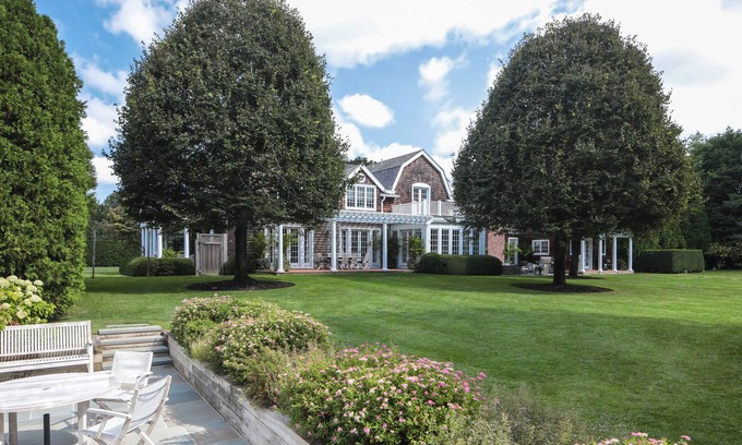 Village of Southampton House | Southampton Village Estate less than 2 miles from the 2026 US Open at Shinnecock