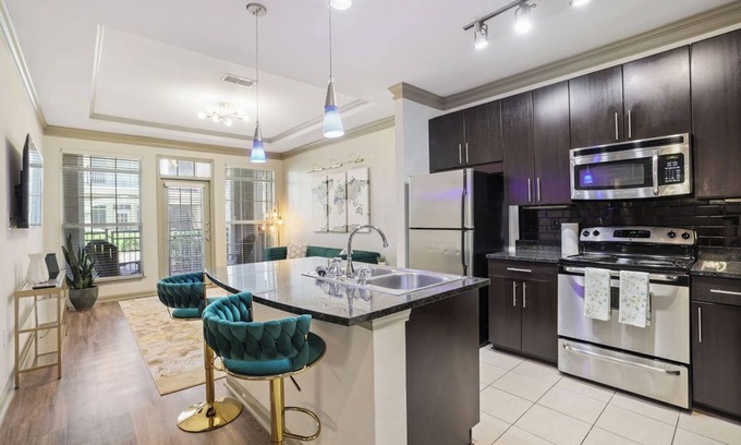 Dunwoody Apartment | Southern Luxury in North ATL! -1BD/1BTH Apartment Home