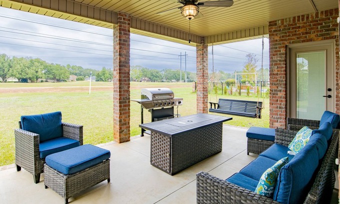 Milton House | Southfork~Golf community in Pace