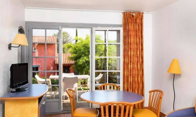 Boulouris-sur-Mer Apartment | SOWELL RESIDENCES Green Oaks * - Superior Studio 2 People