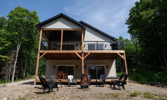 Chute-Saint-Philippe Ski Chalet | Spa and Lakefront - Oasis des chutes