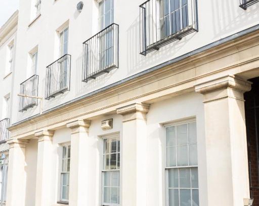 Cheltenham Apartment | Spa Court