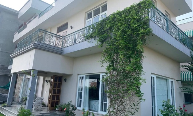 Chandigarh Apartment | Spacious property minutes away from airport, ISB, Amity, Palaksha & ISER