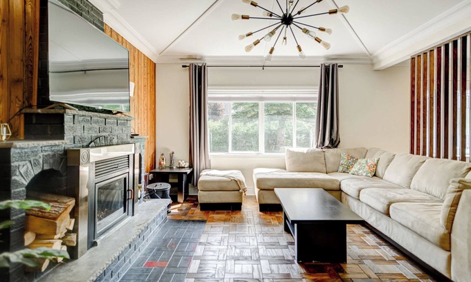 Rawdon Ski Chalet | Spa & Lake Access - The Lakeshore