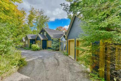 Saint-Faustin-Lac-Carre Ski Chalet | Spa & Lakefront - Chalet Huard