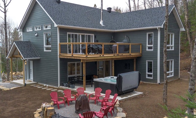 Saint Come Ski Chalet | Spa & Pool table - Chalet D-tente