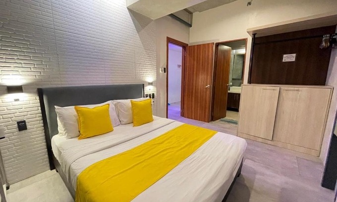 Kaunlaran Apartment | Spacious 1BEDROOM Good for 2pax free stay up to 6pax 22088