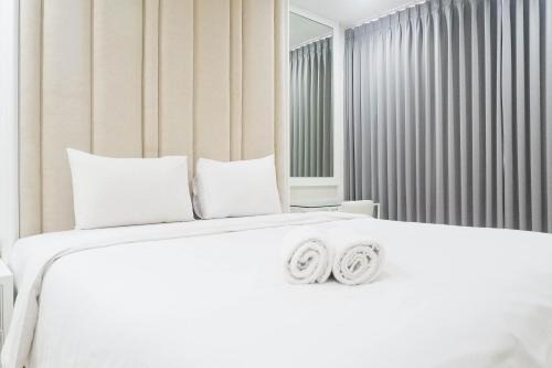 Surabaya Apartment | Spacious 1BR Apartment at Praxis By Travelio