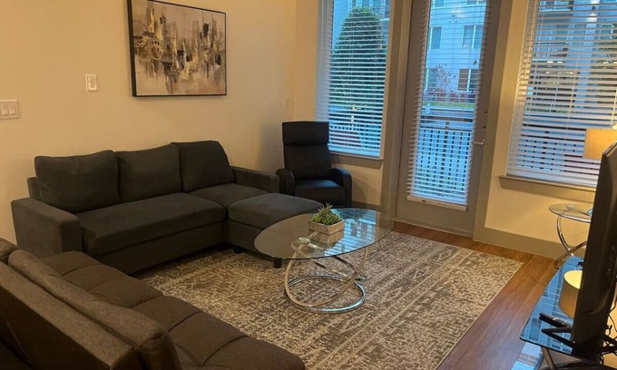 The Galleria Apartment | Spacious 2 bed/2bath in the Galleria