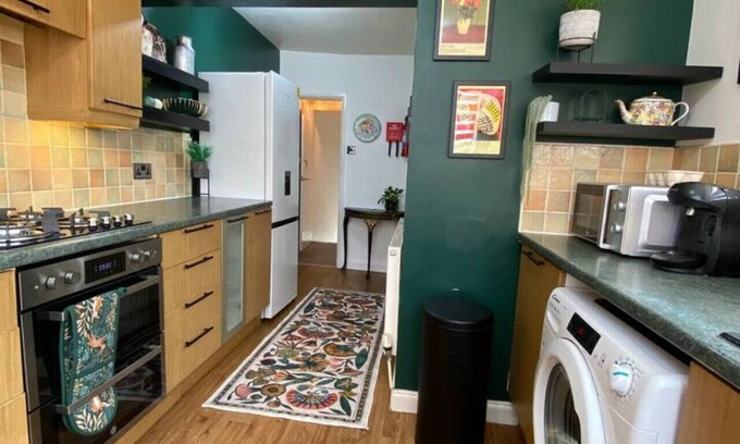 Poulton-le-Fylde Apartment | Spacious 3-bedroom home with views and quick access to the seaside