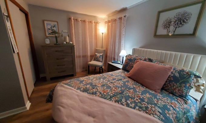 Fredonia House | Spacious 3-bedroom ranch house in charming Fredonia with AC. Near SUNY Fredonia.