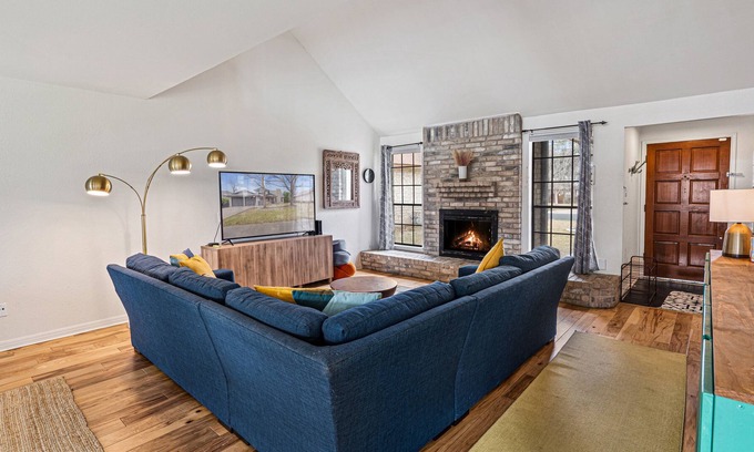 Wells Branch House | Spacious 3BDRM with Large Backyard in North Austin
