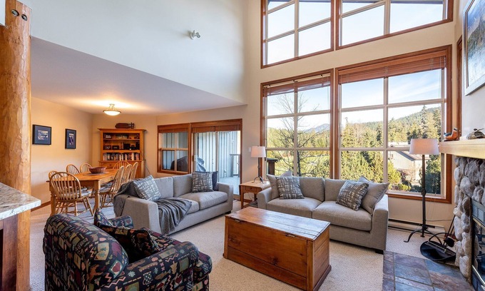 Blackcomb House | Spacious 3BR | Walk to Village & Lake | Quiet Location | Hot Tub Access | Managed by Aloha Whistler