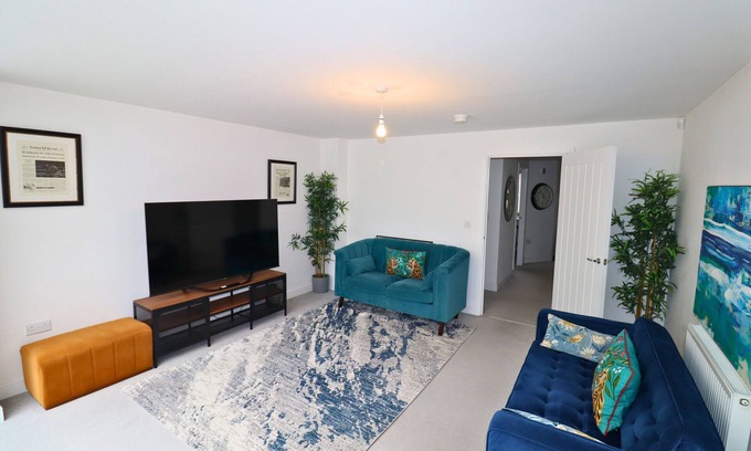 High Wycombe Ski Chalet | Spacious 4-Bedroom Home in Scenic High Wycombe