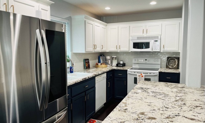 South Hill House | Spacious 4-bedroom house with AC and WiFi in serene Puyallup