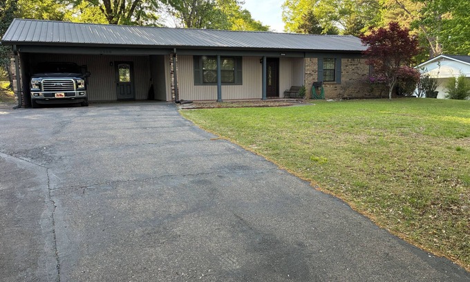 Oxford House | Spacious 4-BR, 3 BA house in charming Oxford. Less than 3 miles to square & OM.