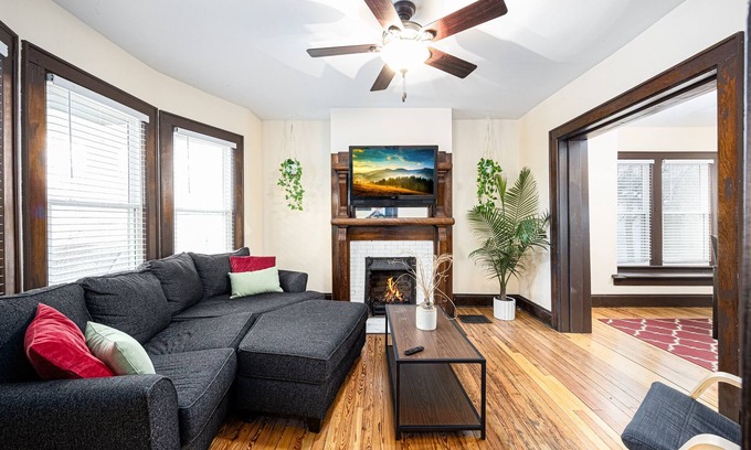 Old North Columbus House | Spacious 4BD 2BA Home Near OSU