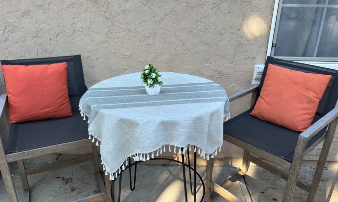 Mount Helix House | Spacious 5-bedroom house in lovely La Mesa with stunning views, lots of space