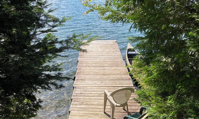 Greensboro Cottage | Spacious 6-bedroom lake house in fabulous Greensboro Vermont with WiFi.