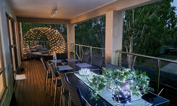 Burrum Heads House | Spacious 6BR Seaside Home Sleeps 12 Pet-Friendly 100m to Beach.