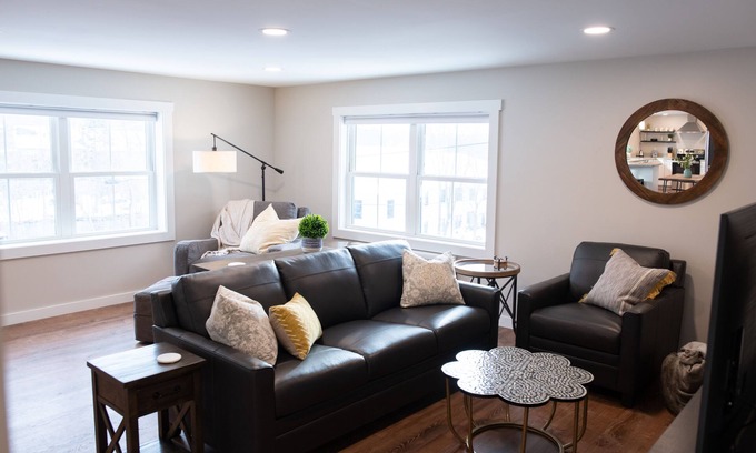 Ellsworth Apartment | Spacious and Bright Downtown APT with River View