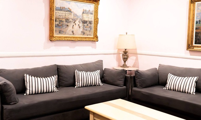 Buenos Aires Central Business District Apartment | Spacious and classic: Family apartment in San Telmo