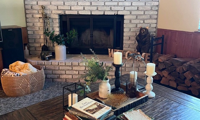 Running Springs House | Spacious and Cozy mountain home nestled in between Big Bear and Arrowhead