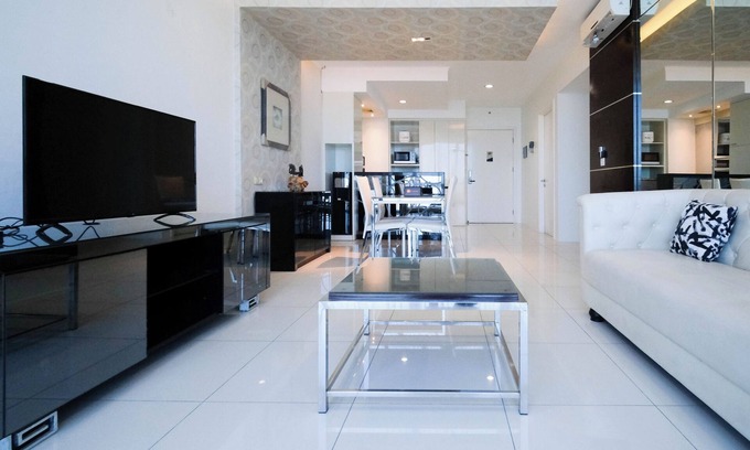Surabaya Apartment | Spacious And Homey 2Br At The Via And The Vue Apartment