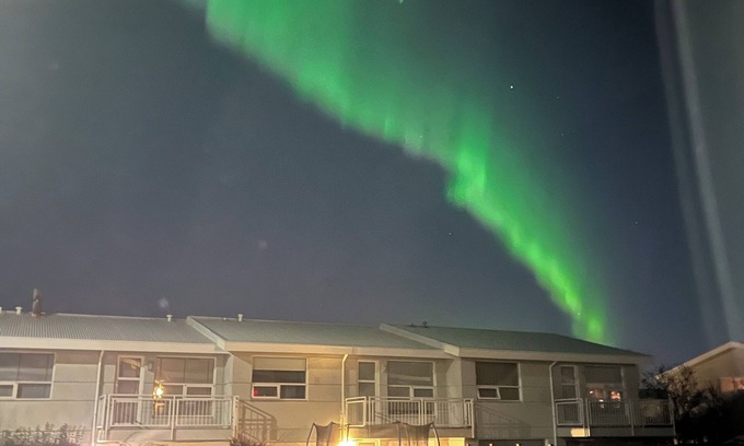Hafnarfjordur Apartment | Spacious apartment with hot tub in charming Hafnarfjörður for up to 6 people