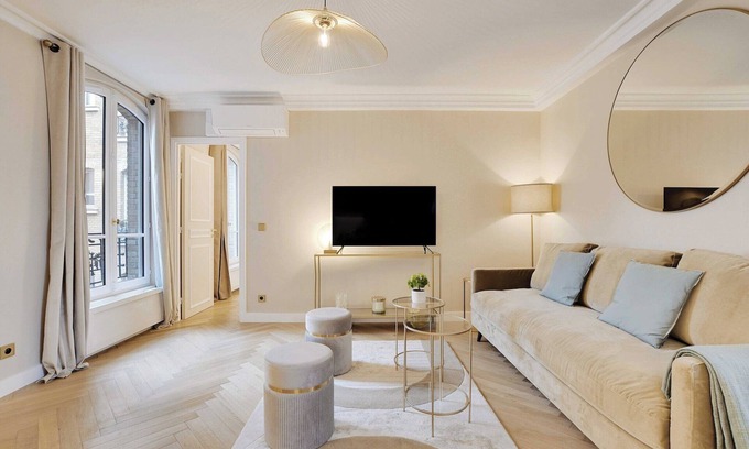 Pigalle Apartment | Spacious apartment - 2BR/6P - Necker