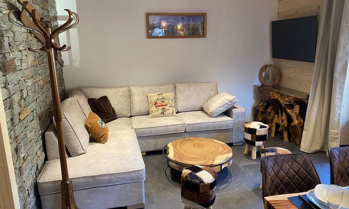 Termignon Apartment | Spacious apartment 8 people in Val-Cenis - 3 Bedrooms with bathroom