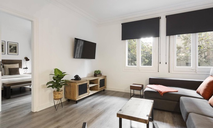 La Sagrada Familia Apartment | Spacious apartment next to the Sagrada Familia