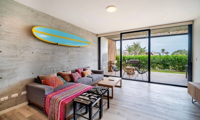 Pisco Apartment | Spacious apartment w/Terrace 5min from Kite Point, the Bay and National Reserve