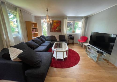 Grimstad Apartment | Spacious apartment with 4 bedrooms