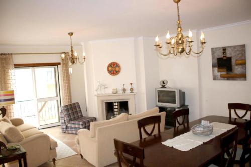 Nazare Apartment | Spacious apartment with sea view in Nazaré - 120 m², fireplace