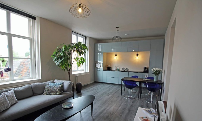 Vianen Apartment | Spacious appartment in monumental building