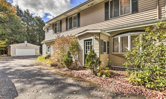 Windham Apartment | Spacious Apt w/Yard: 3 Mi to Windham Mountain