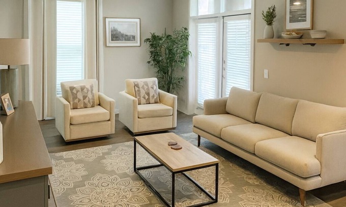 McNeil Apartment | Spacious Austin Getaway – Modern Design